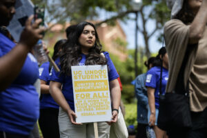 Newsom Again Vetoes Bill to Allow Undocumented College Students to Work on Campus